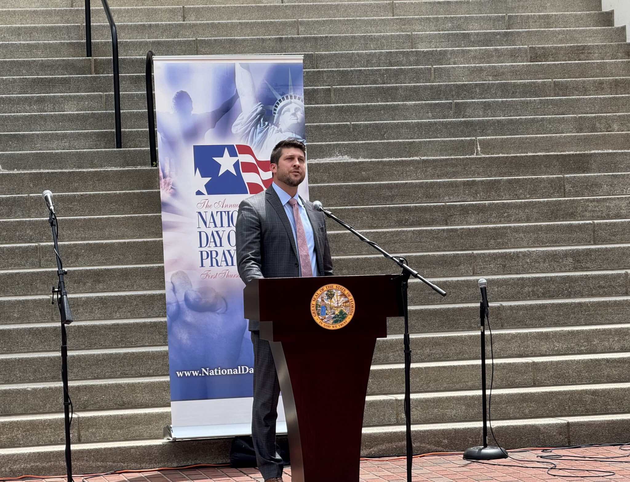 Gun lobby praises Florida AG over push for ‘nondangerous’ felon gun ownership