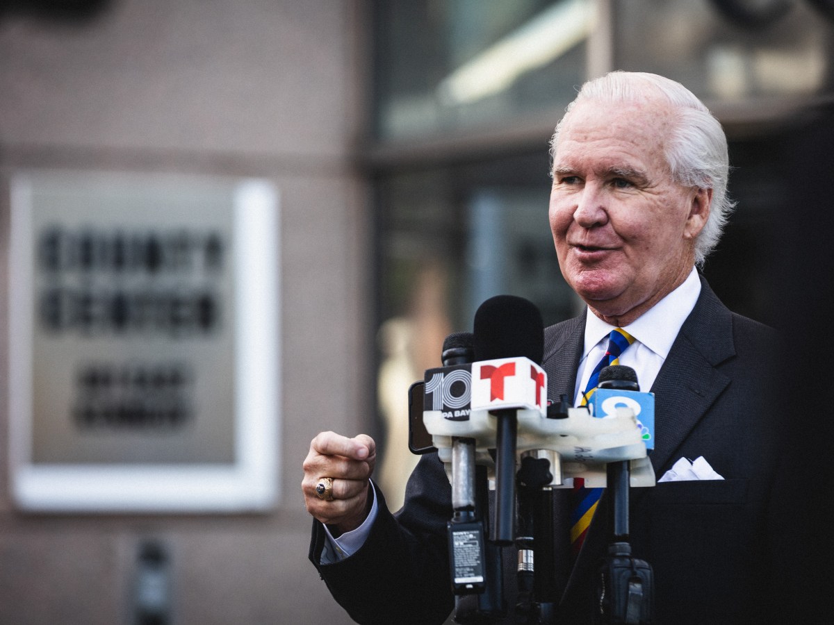 Bob Buckhorn officially enters 2027 Tampa mayoral race, says he expects council members to ‘stay in their lanes’