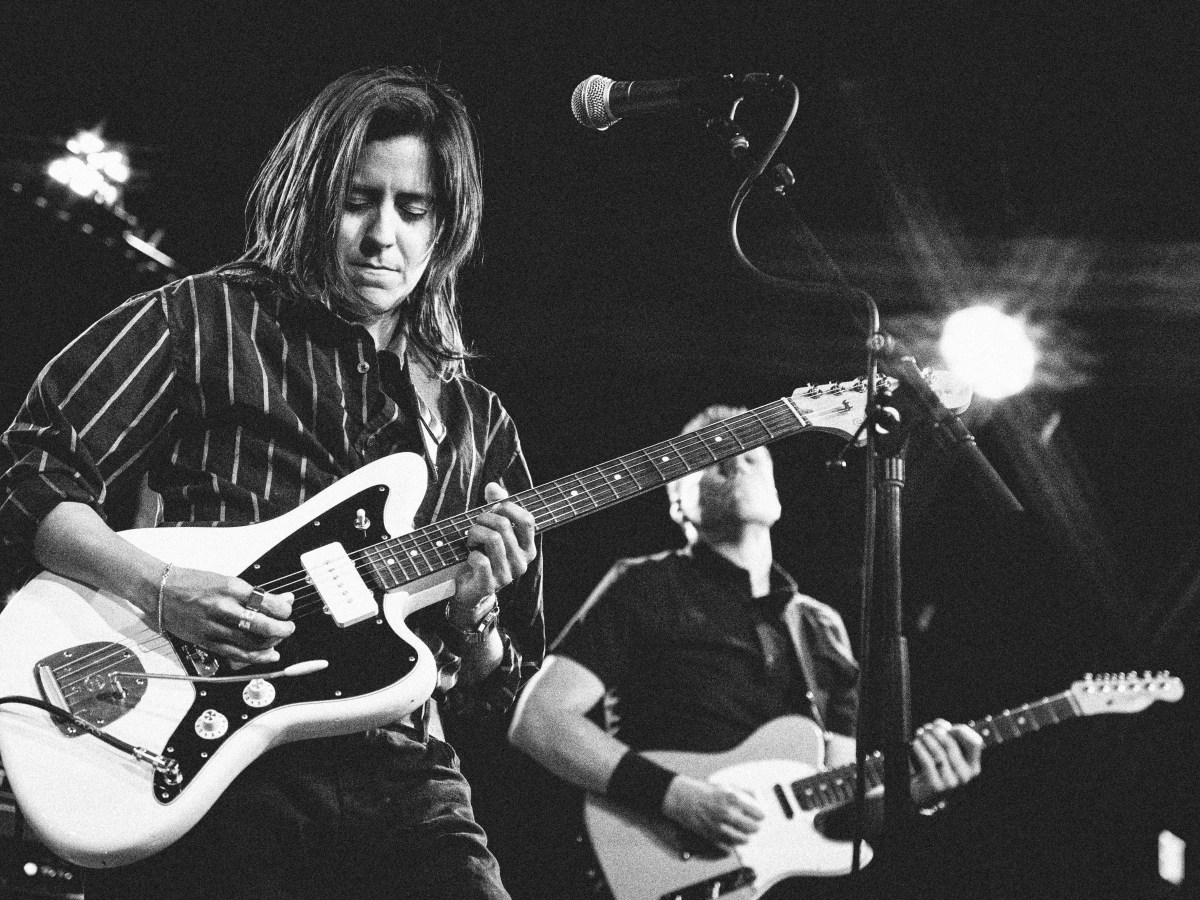 Photos: Expat Tampa guitarist Sulynn Hago shows Tampa the ‘Doghouse’